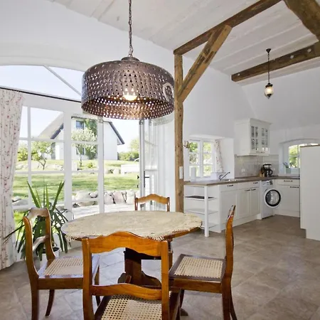 Gutshof Ostseeblick Ferienwohnung 03 Lägenhet Neuendorf (Rugen)