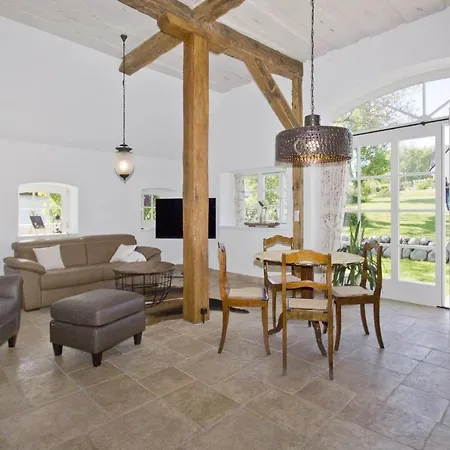 Strandnahe Idylle Am Meer, Private Badestelle Mit Strandkorb - Gutshof Ostseeblick Nr 03 * Neuendorf (Rugen)