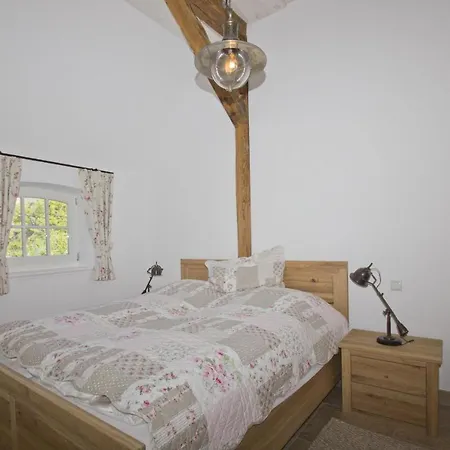 Gutshof Ostseeblick Ferienwohnung 03 Neuendorf (Rugen)