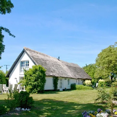 Gutshof Ostseeblick Ferienwohnung 03 Lägenhet Neuendorf (Rugen)