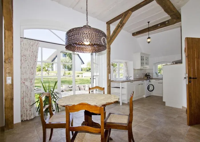 Gutshof Ostseeblick Ferienwohnung 03 Daire Neuendorf (Rugen)