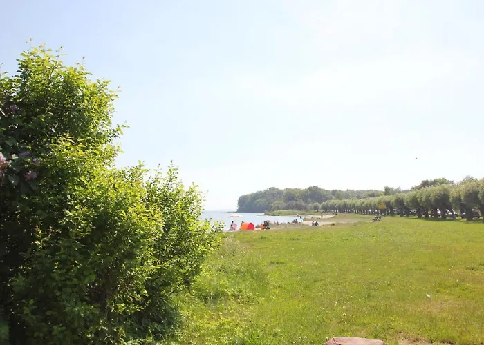 Daire Gutshof Ostseeblick Ferienwohnung 03 *