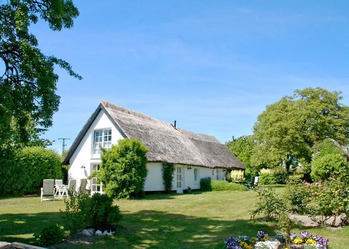 Gutshof Ostseeblick Ferienwohnung 03 Daire Neuendorf (Rugen)
